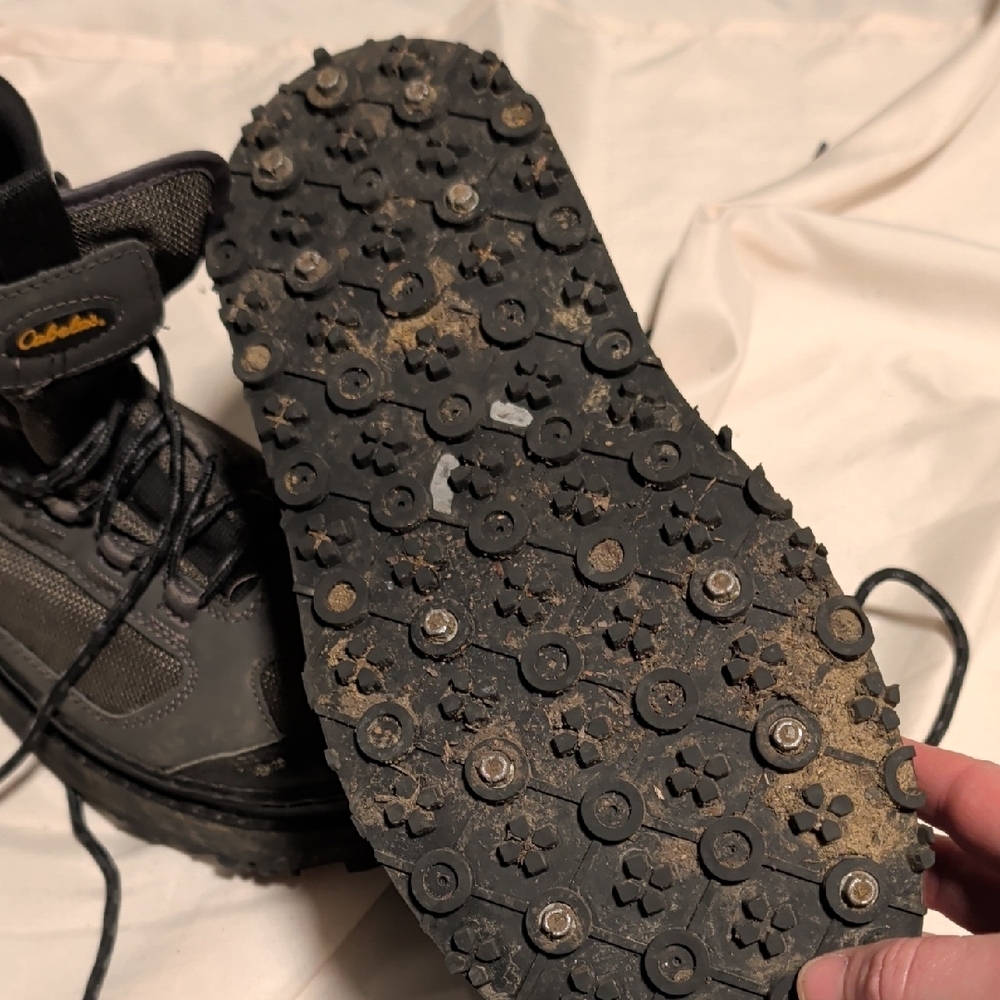 Cabela's Fly Fishing Wading Boots - Picture 2 of 4